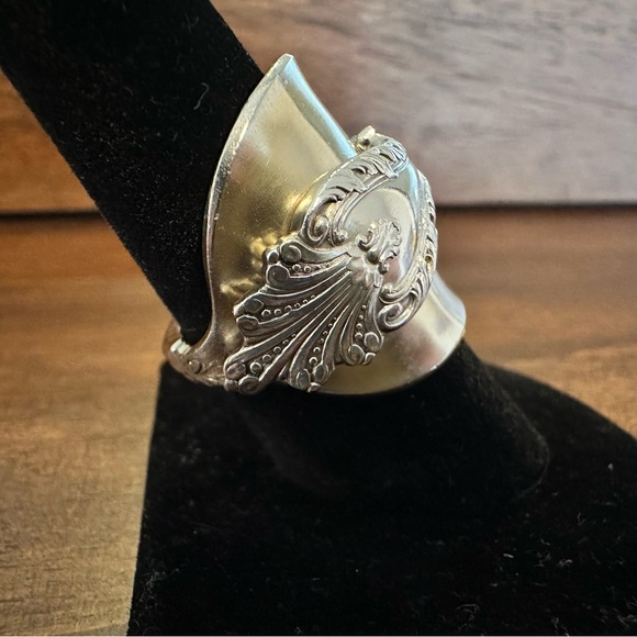 Silver Saddle Spoon Ring - Picture 3 of 15
